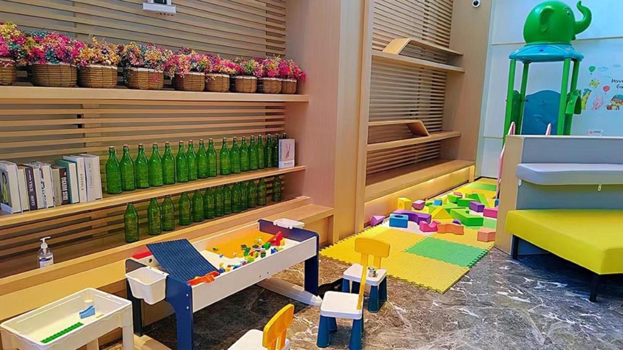 Holiday Inn Shanghai Dishui Lake By Ihg Nanhui Exterior photo
